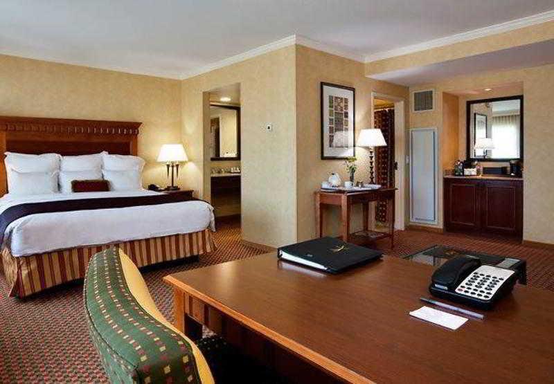 Renaissance Boulder Flatiron Hotel Брумфийлд Стая снимка